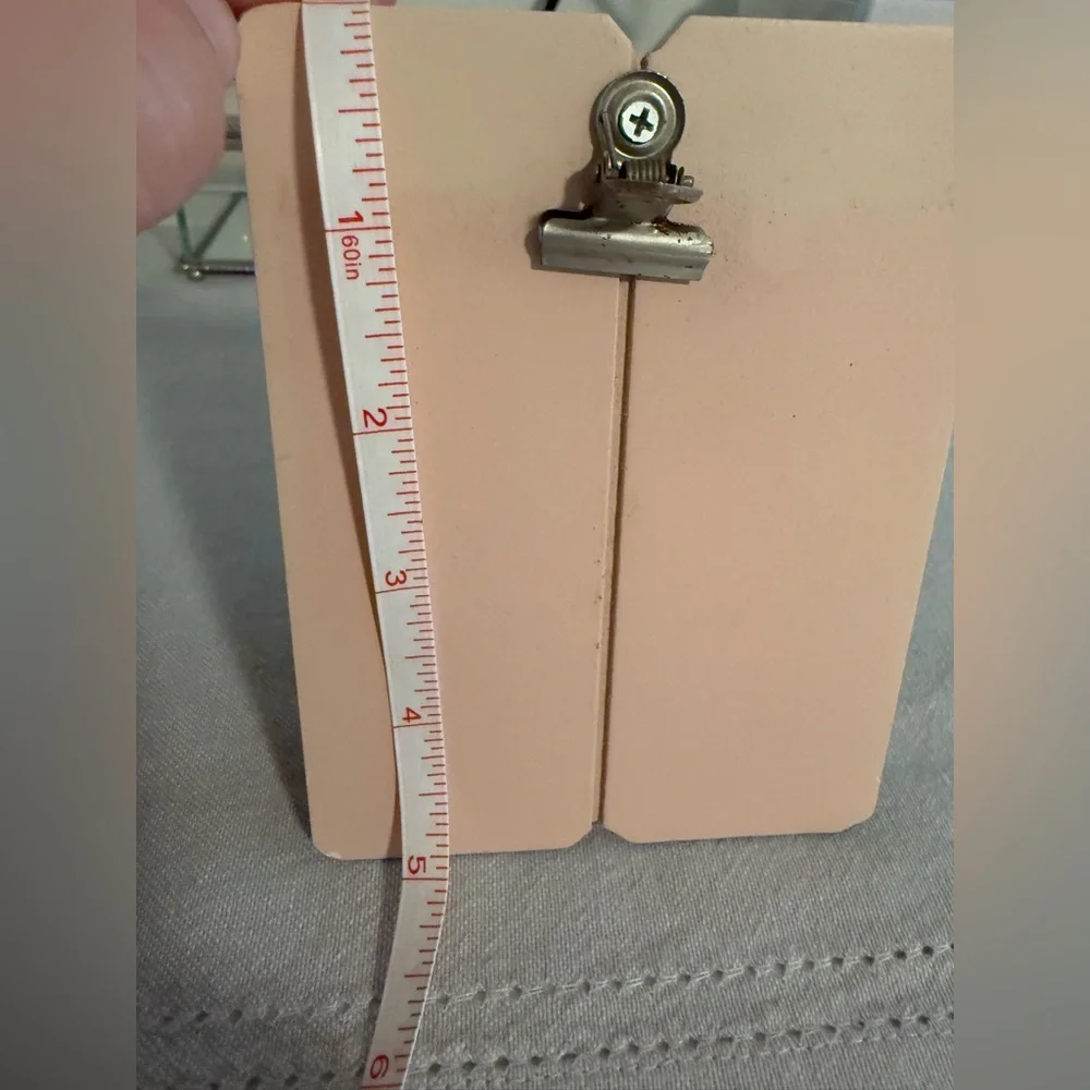 Pink Clipboard Picture Holder